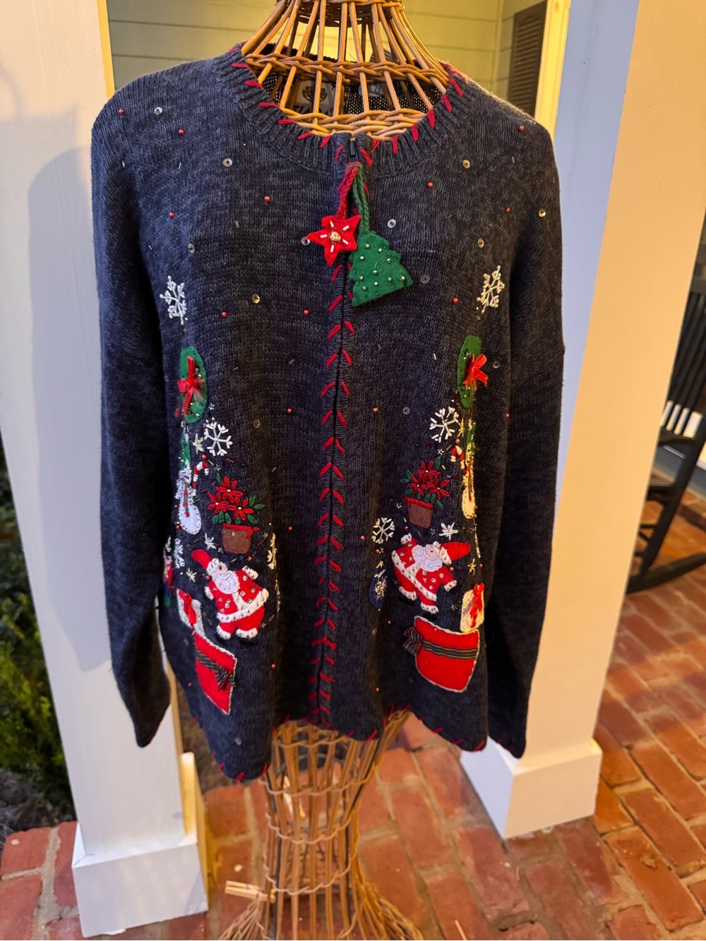2002 Tiara Christmas Cardigan L Santa Snowman